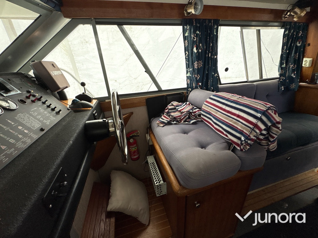 Motorbåt - Bayliner, 2858 Ciera flybridge