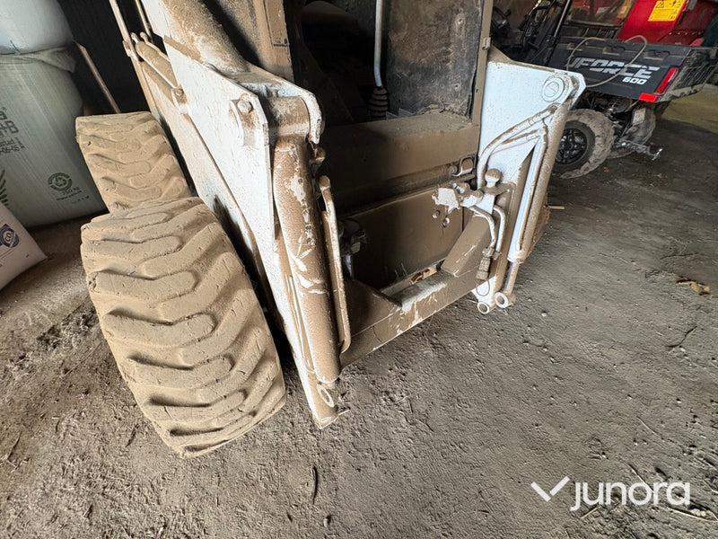 Kompaktlastare - Bobcat 825