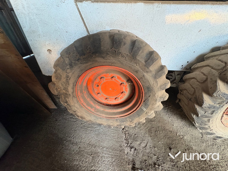 Kompaktlastare - Bobcat 825