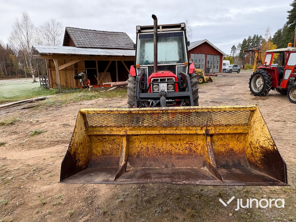 Traktor - Case IH 674 TA