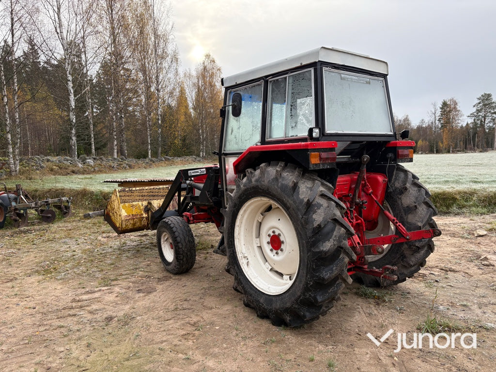 Traktor - Case IH 674 TA