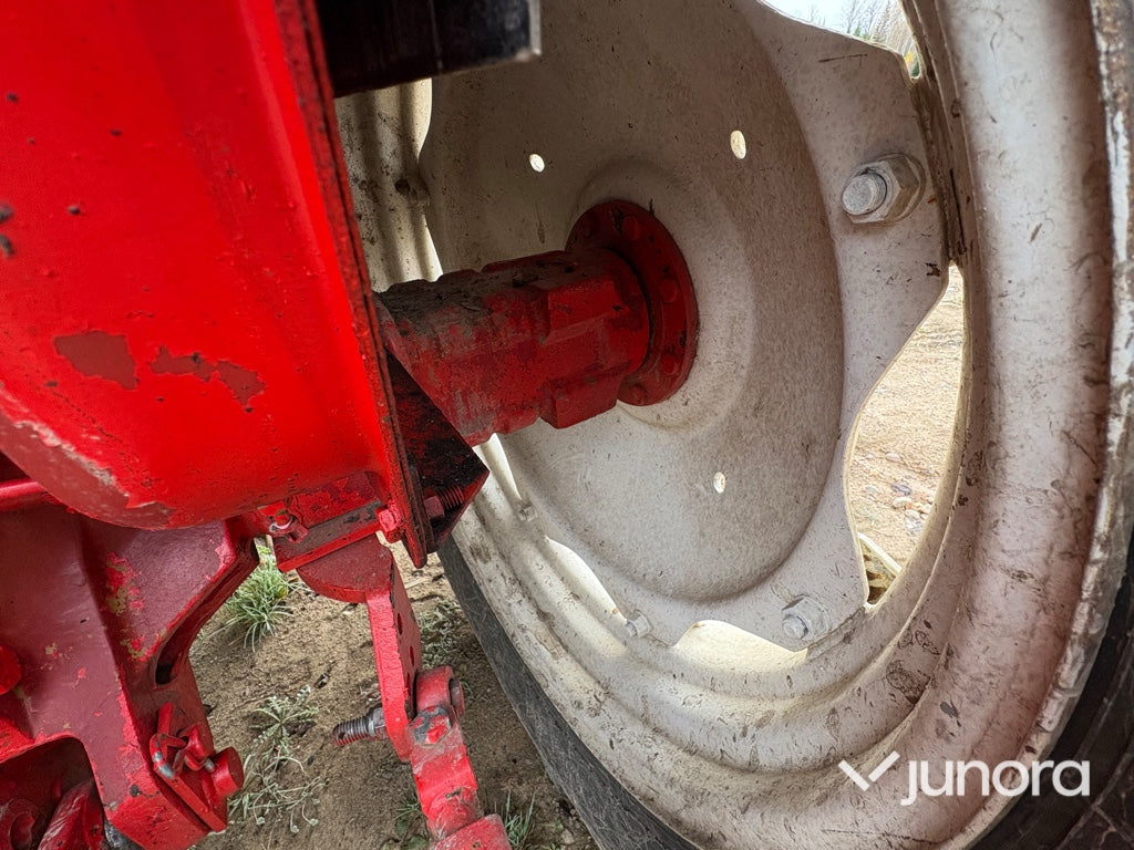 Traktor - Case IH 674 TA