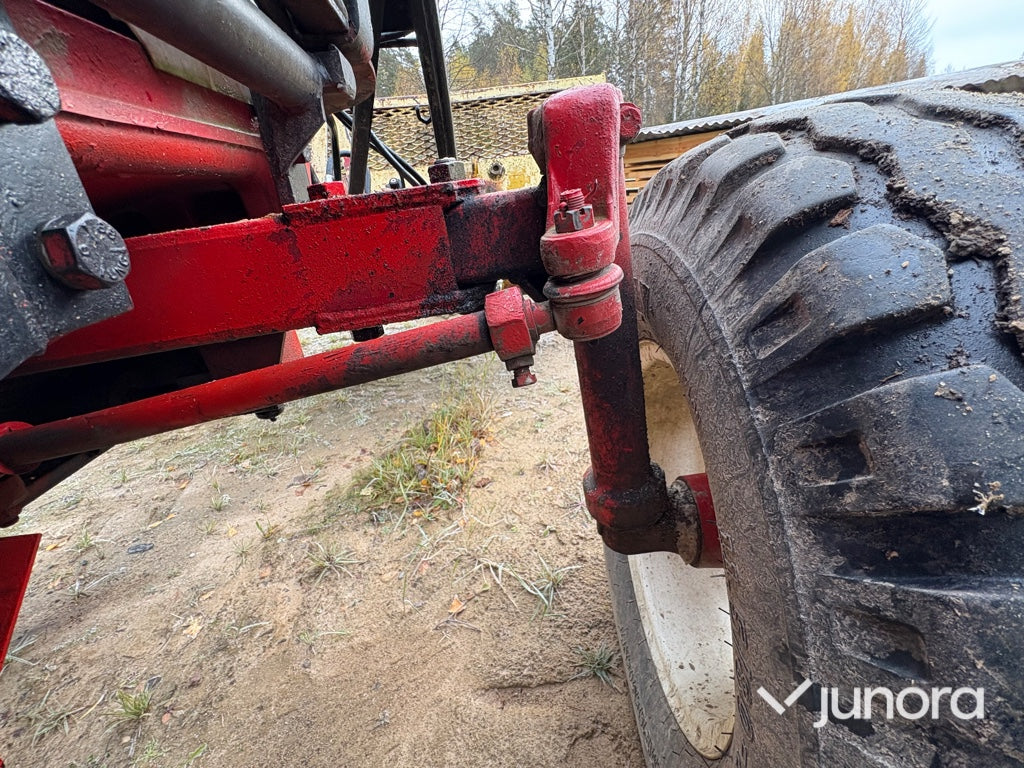 Traktor - Case IH 674 TA