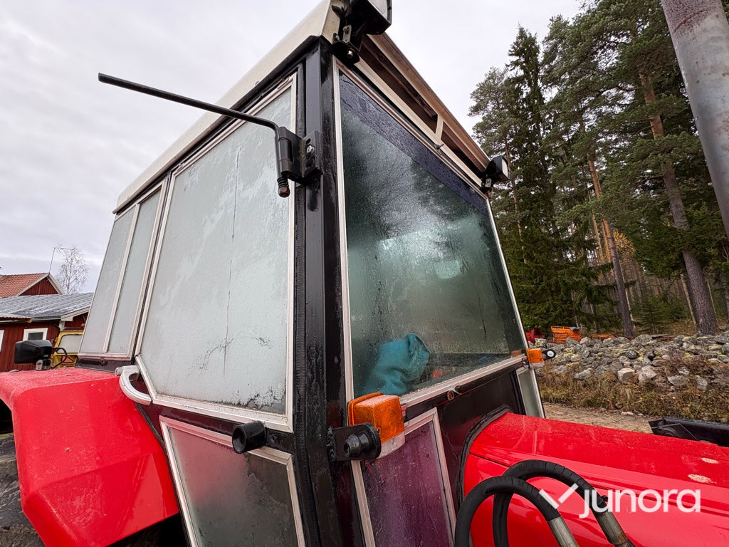 Traktor - Case IH 674 TA