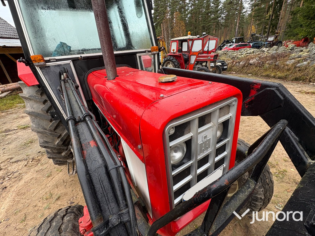Traktor - Case IH 674 TA