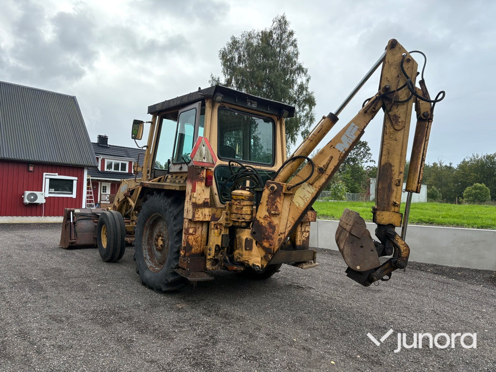 Traktorgrävare Massey Ferguson 50HX