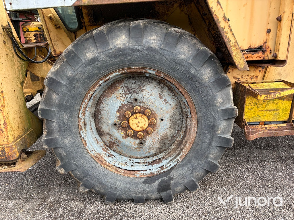 Traktorgrävare Massey Ferguson 50HX