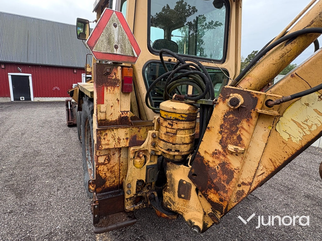Traktorgrävare Massey Ferguson 50HX