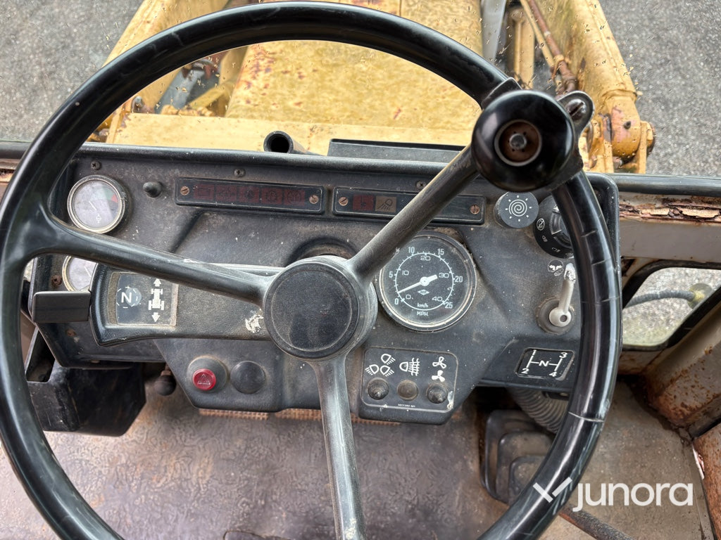 Traktorgrävare Massey Ferguson 50HX