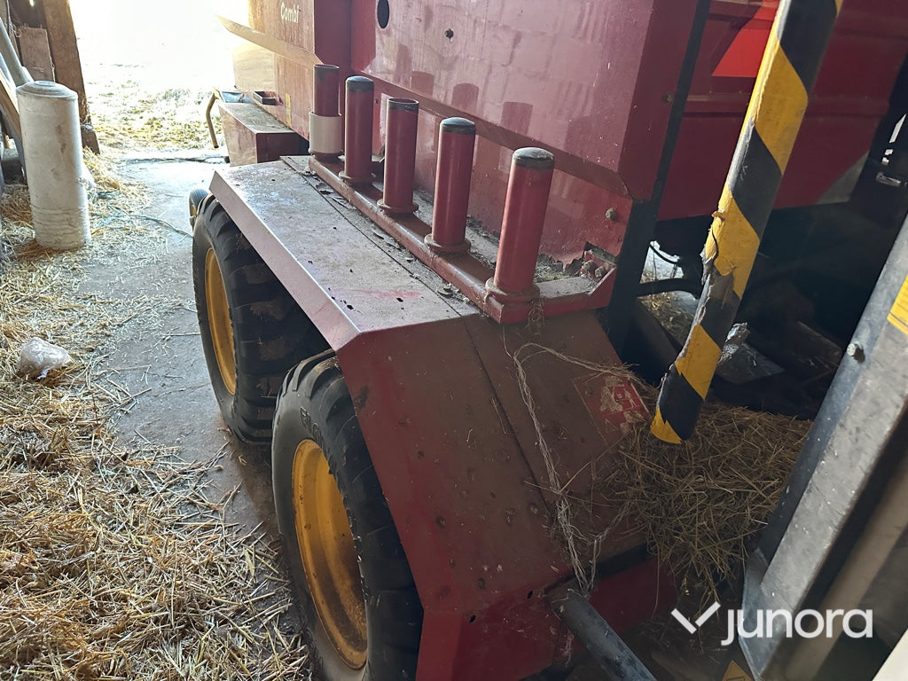 Combipress - New Holland