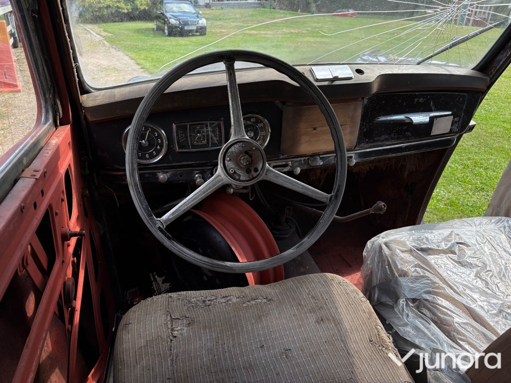 Mercedes - 170 S 4, Årsmodell 1950