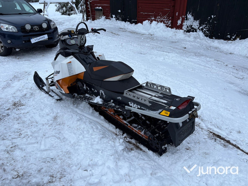Snöskoter - SKI-DOO Summit 800 E-Tec