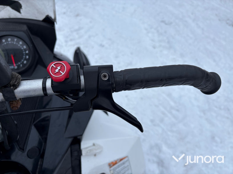 Snöskoter - SKI-DOO Summit 800 E-Tec