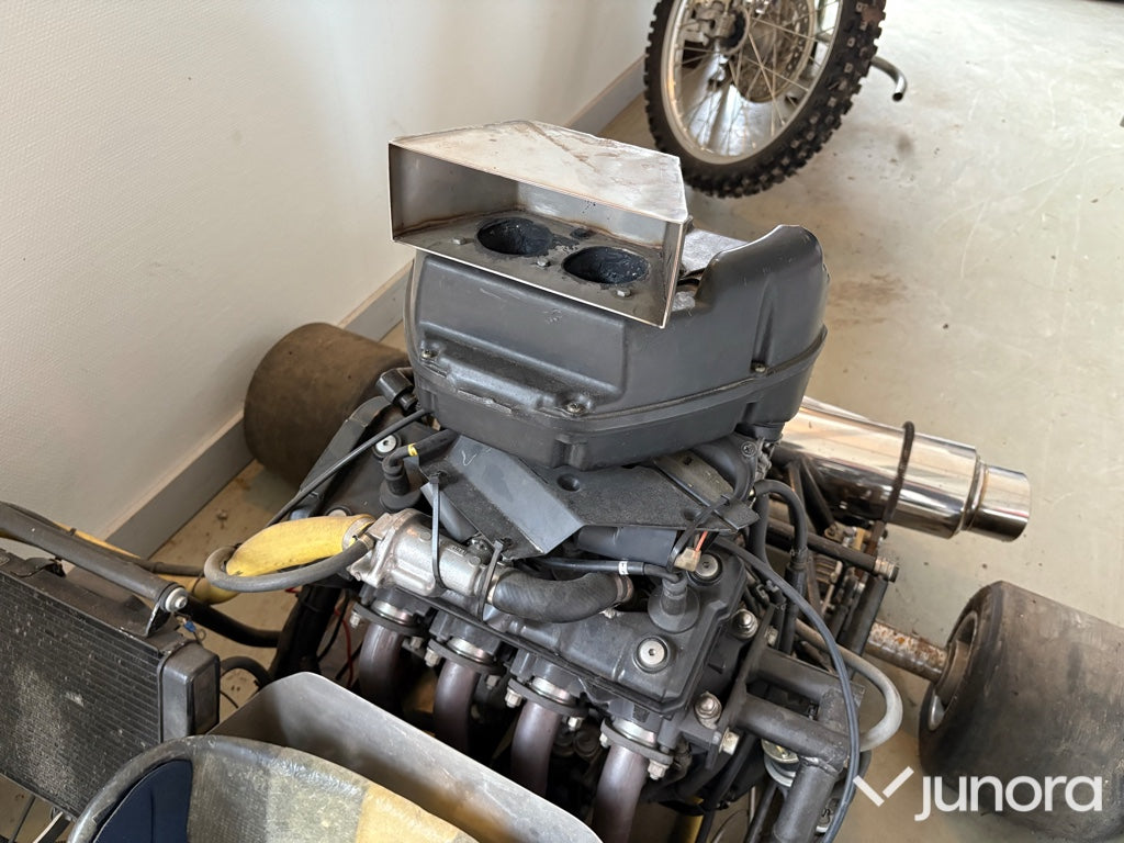 Gokart med Yamaha R1-motor