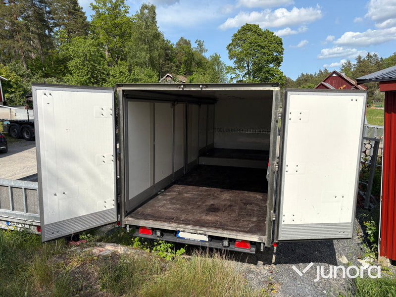 Iveco Daily lastbil inkl. trailer