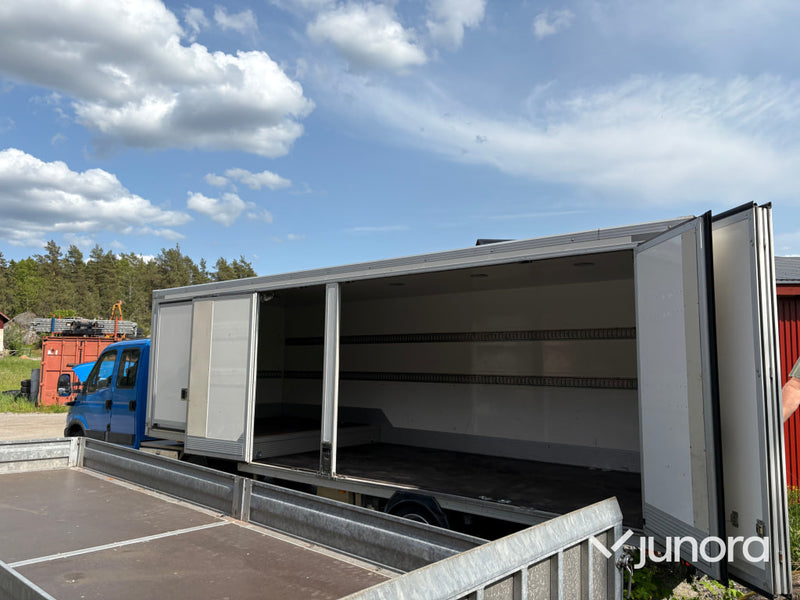 Iveco Daily lastbil inkl. trailer