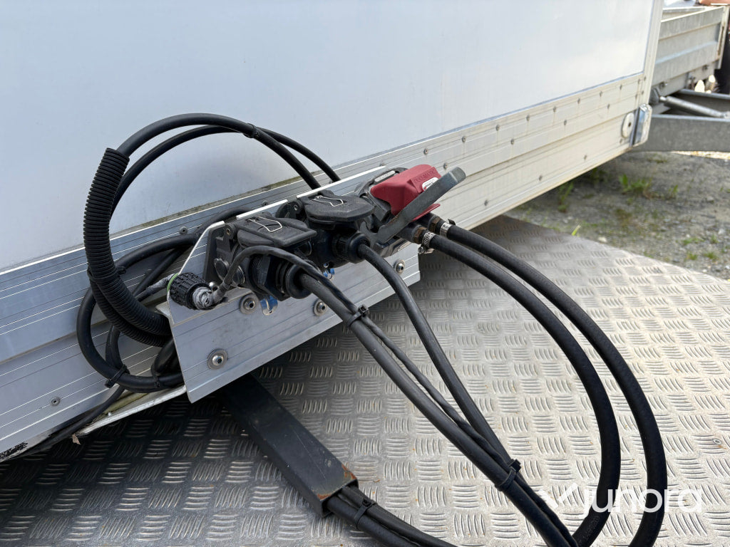 Iveco Daily lastbil inkl. trailer