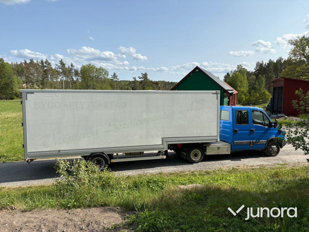 Iveco Daily lastbil inkl. trailer