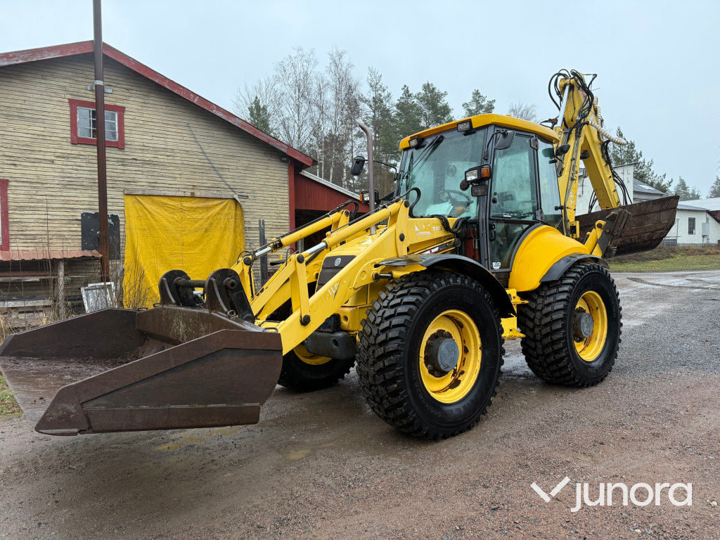 Traktorgrävare - New Holland LB115
