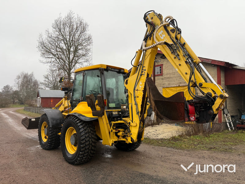 Traktorgrävare - New Holland LB115