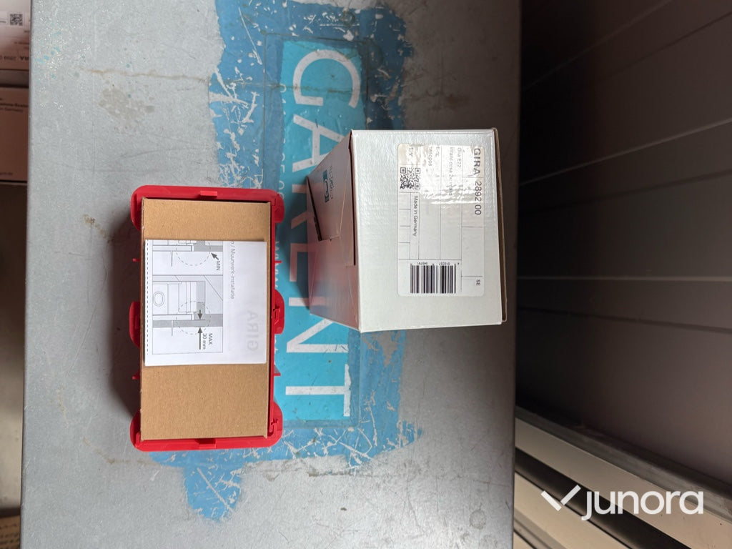 Kopplingsdosor, Dimmers, Tryckknappar - Gira, System 55, Parti