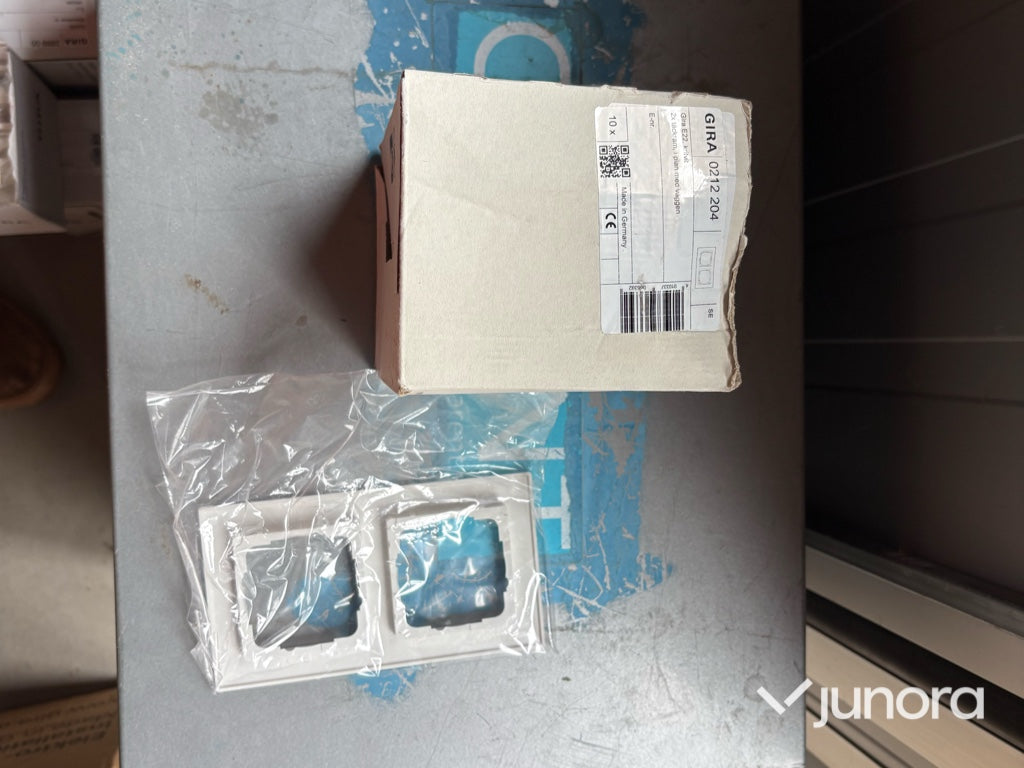 Kopplingsdosor, Dimmers, Tryckknappar - Gira, System 55, Parti