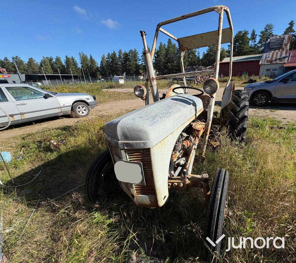 Massey Ferguson TEA 20B