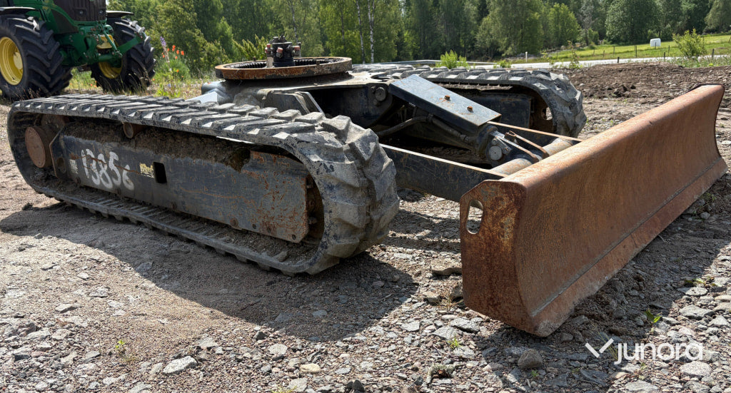 Komatsu underrede till bandvagn