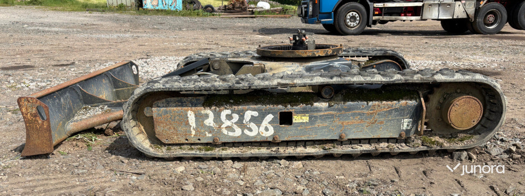 Komatsu underrede till bandvagn