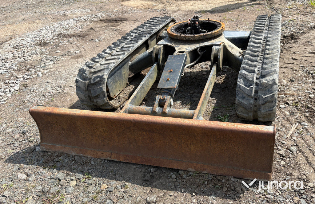 Komatsu underrede till bandvagn