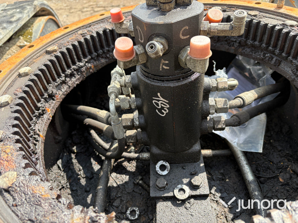 Komatsu underrede till bandvagn