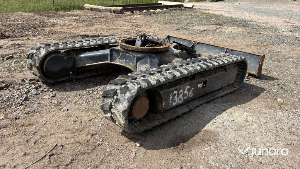 Komatsu underrede till bandvagn