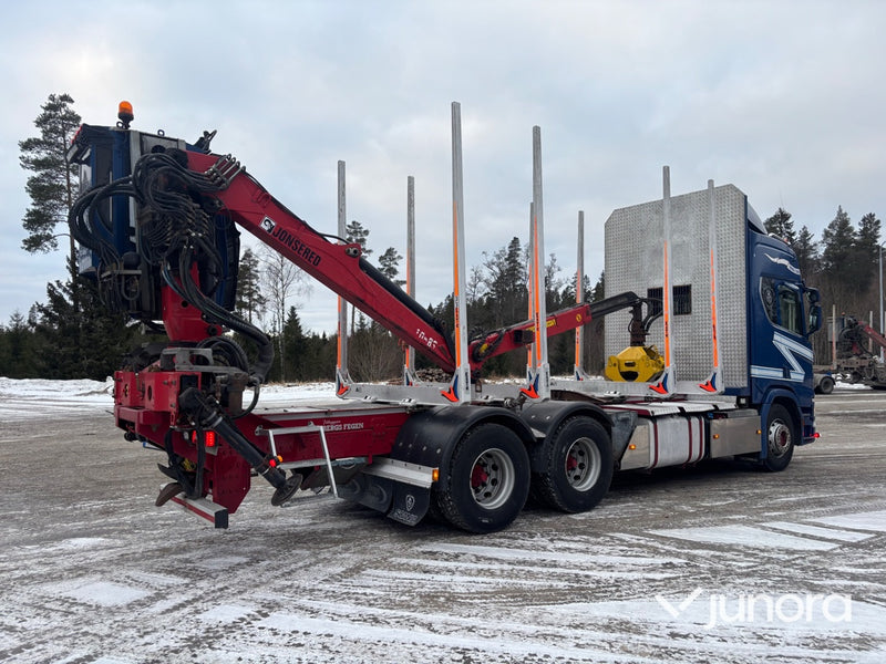 Timmerbil - Scania R650B6X4NB med kran