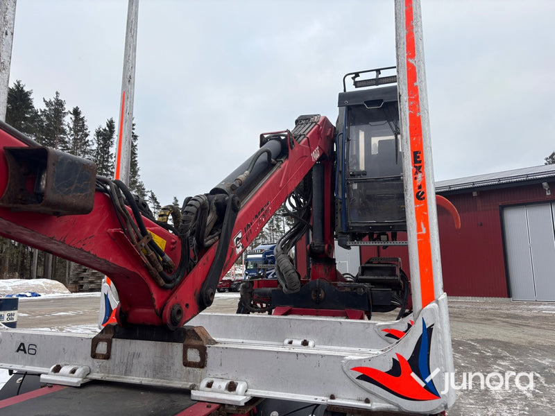 Timmerbil - Scania R650B6X4NB med kran