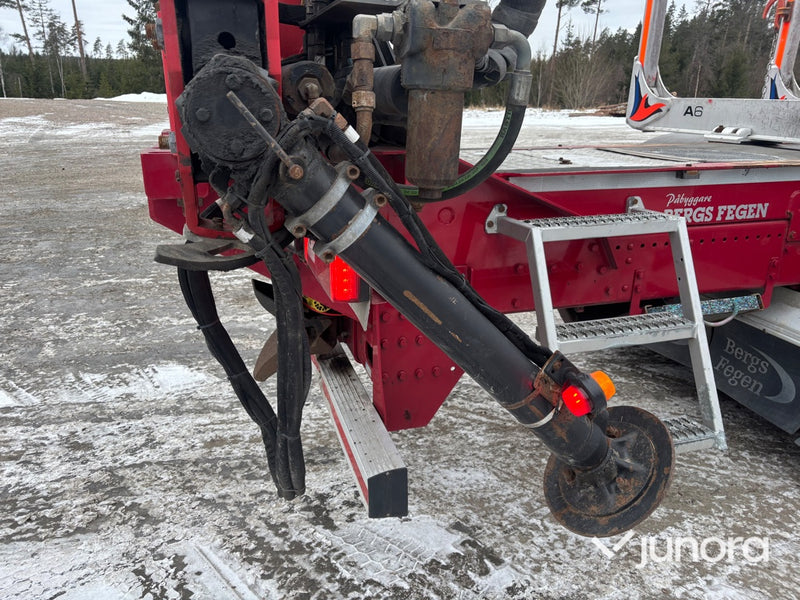 Timmerbil - Scania R650B6X4NB med kran