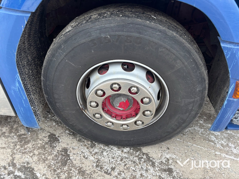 Timmerbil - Scania R650B6X4NB med kran