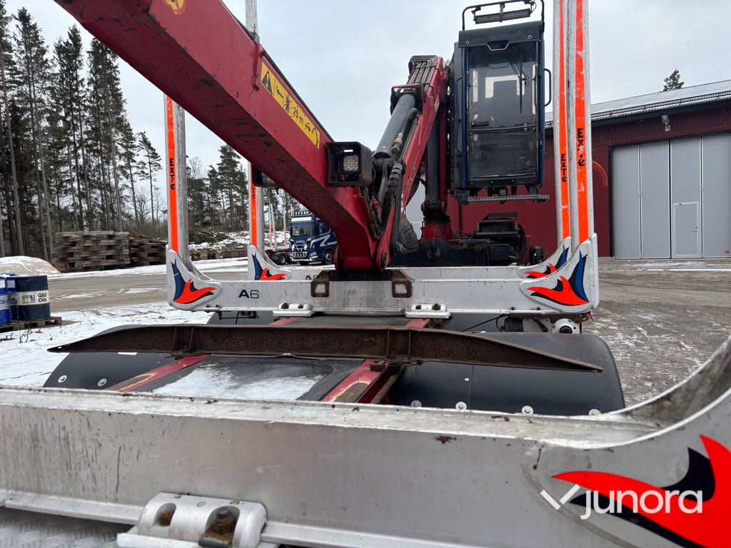 Timmerbil - Scania R650B6X4NB med kran