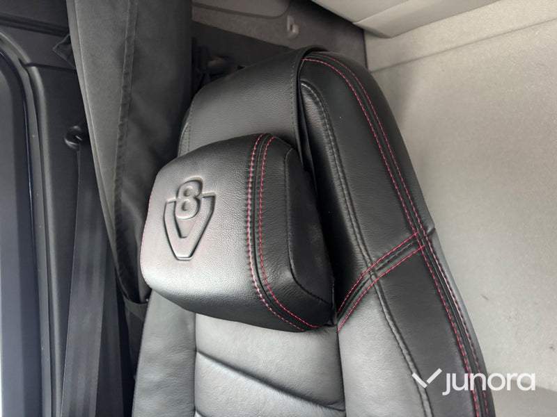 Timmerbil - Scania R650B6X4NB med kran