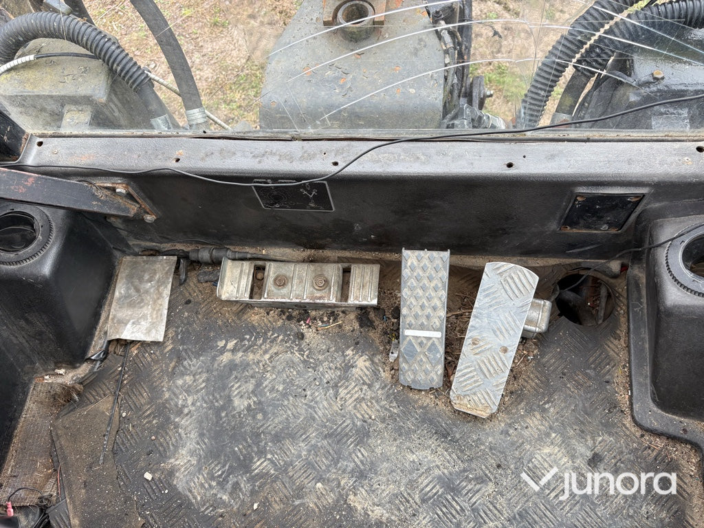 Grävlastare - Huddig, 960
