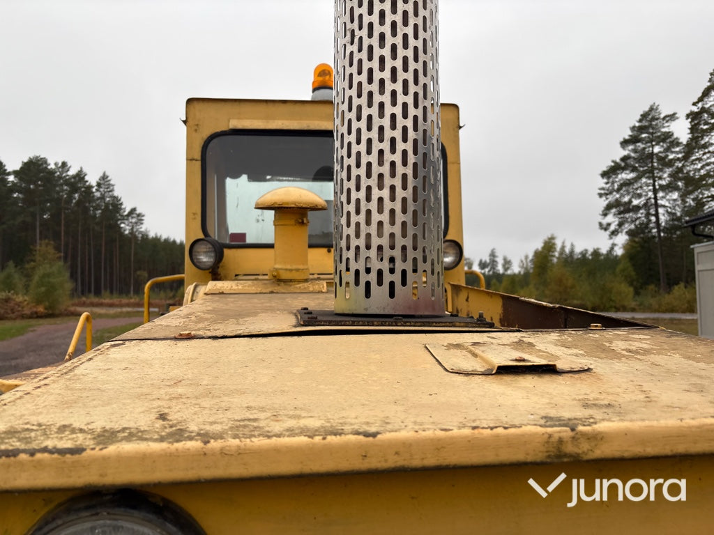 Hjullastare Volvo BM LM 1240 med redskap