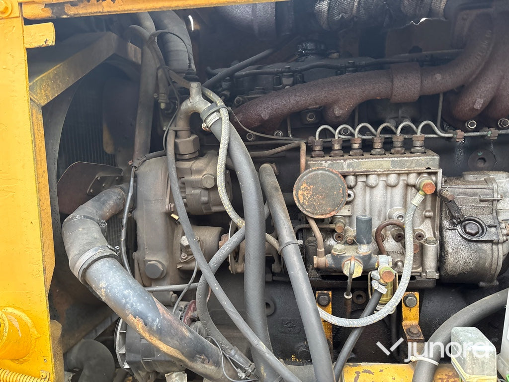 Hjullastare Volvo BM LM 1240 med redskap
