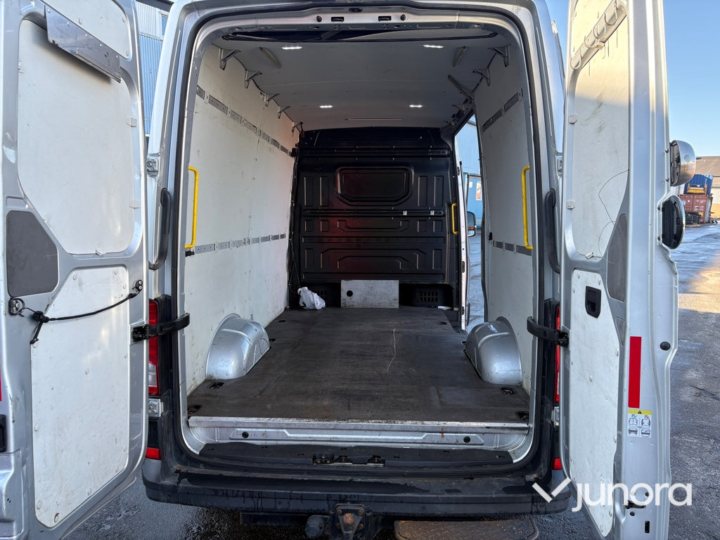 Skåpbil - Volkswagen Crafter