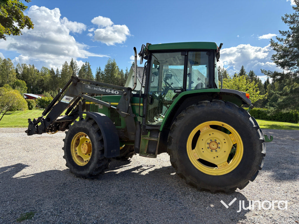 John Deere 6010