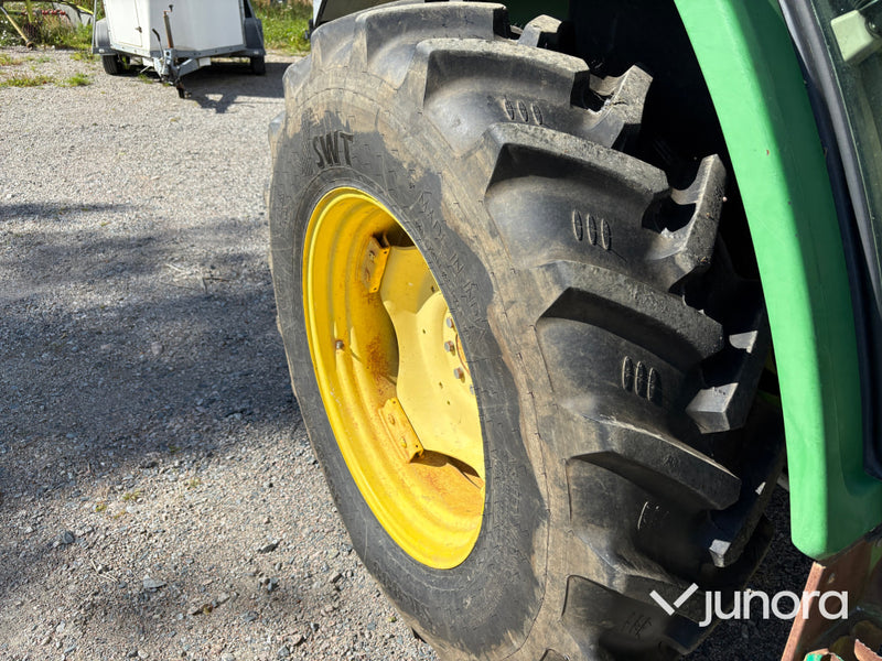 John Deere 6010
