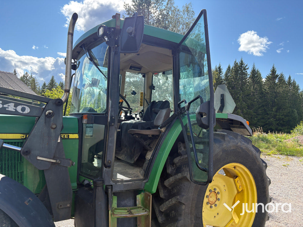 John Deere 6010