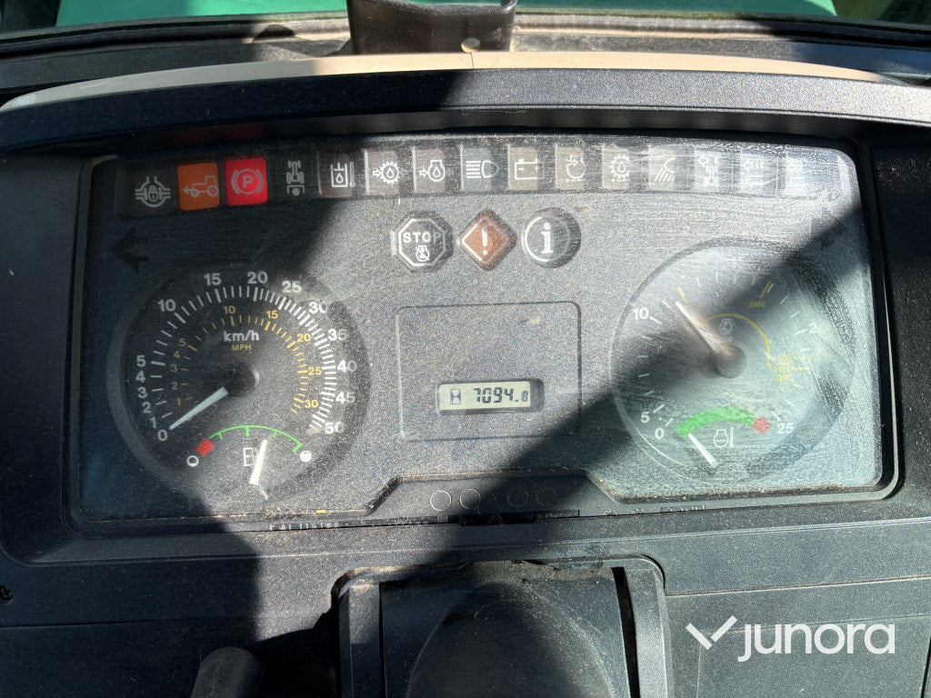 John Deere 6010