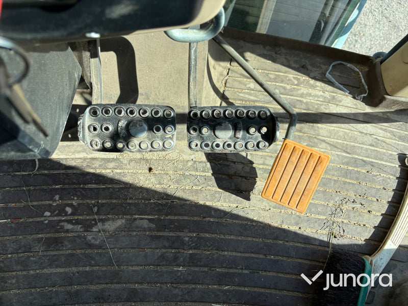 John Deere 6010