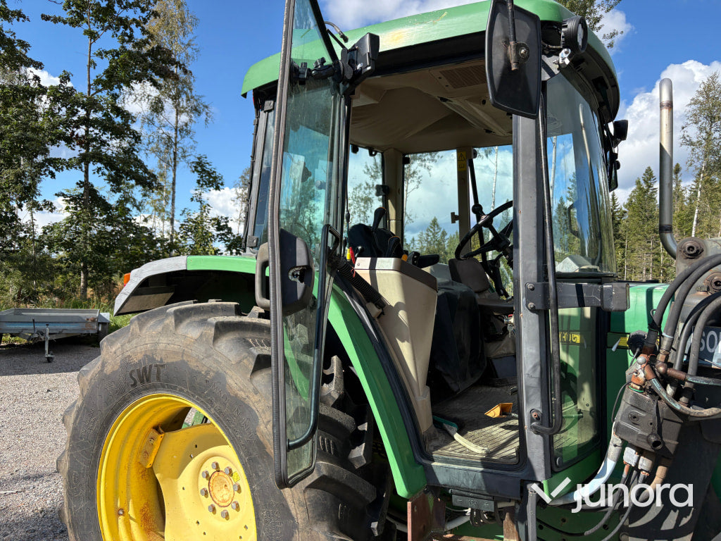 John Deere 6010