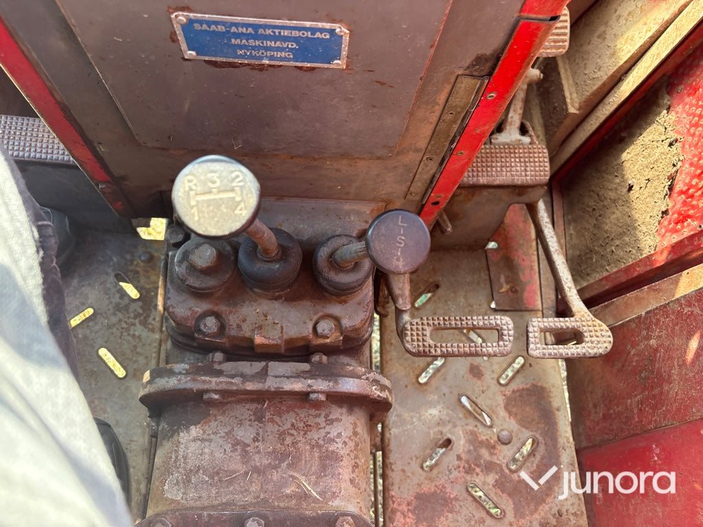 Traktor - Massey Ferguson, 165 S