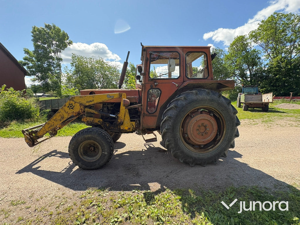 Traktor Massey Ferguson 178 med Frontlastare